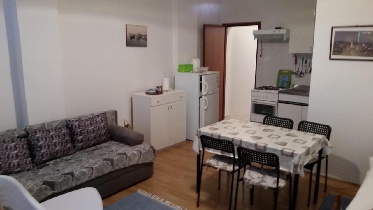 Apartment Meri 2Nd Floor ドラマリ エクステリア 写真
